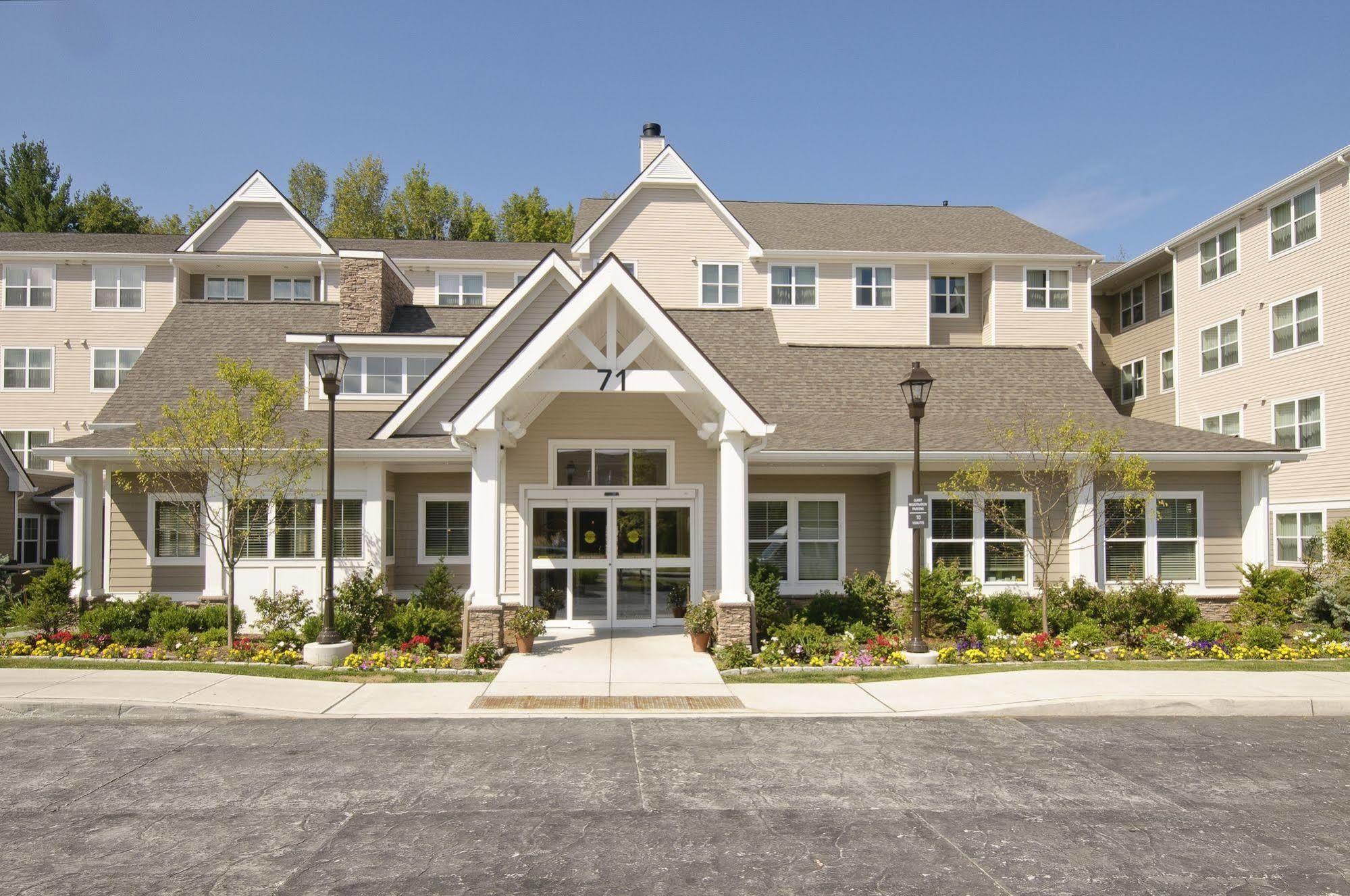 Residence Inn Burlington Colchester Exterior photo